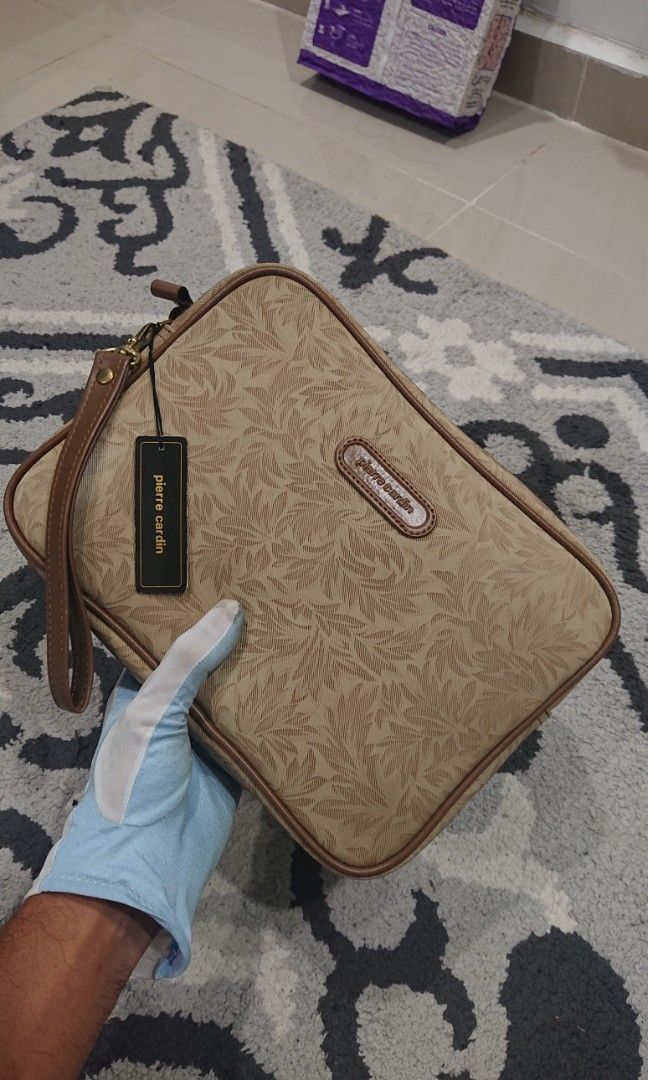 Pierre online cardin clutch