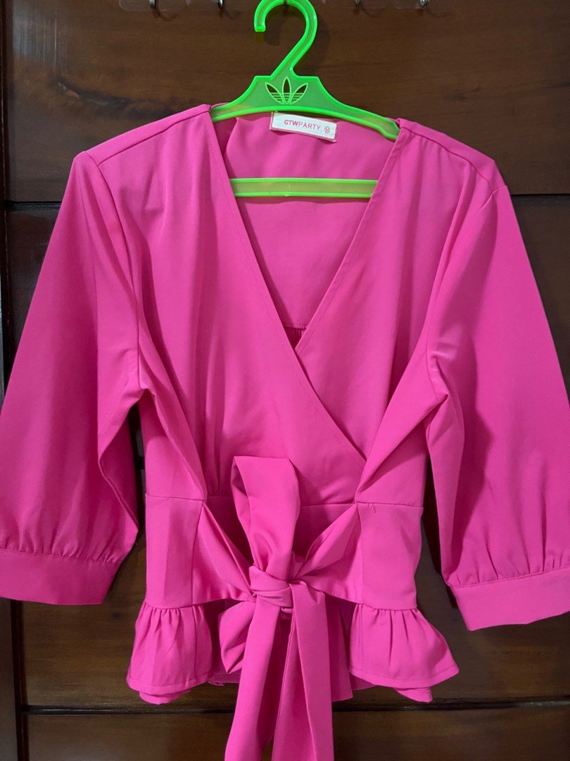 Pink long sleeve top (Category: Blouses) located in Makati City. Submitted by tchm23 (Listing ID 1251352995, Image 2). Description: ⭐️pink long sleeve top for casual wear ⭐️used only once during party ⭐️perfect for office use ⭐️with ribbon ⭐️fits to S-M.