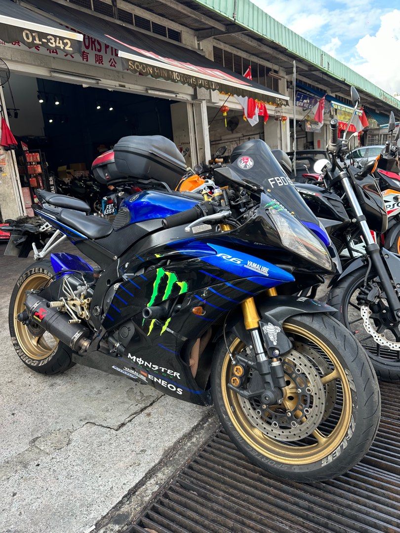 Yamaha r6 monster energy discount