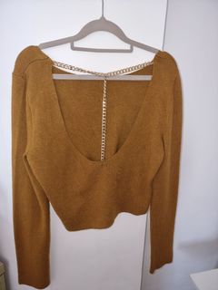 Preloved like new hanya dipakai 1x, knitted top  zara  backless with chain . #sweater,  i love monday discount no tawar belum ongkir 200k