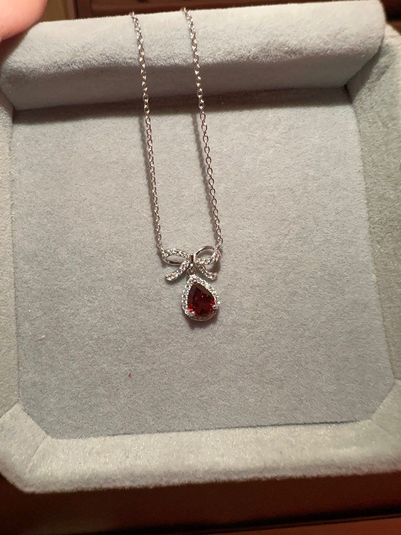 Pure crystal necklace online