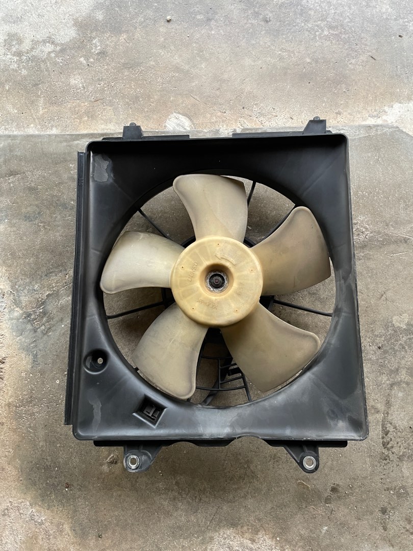 Radiator Fan Civic FD 2.0 (motor defective), Auto Accessories on Carousell