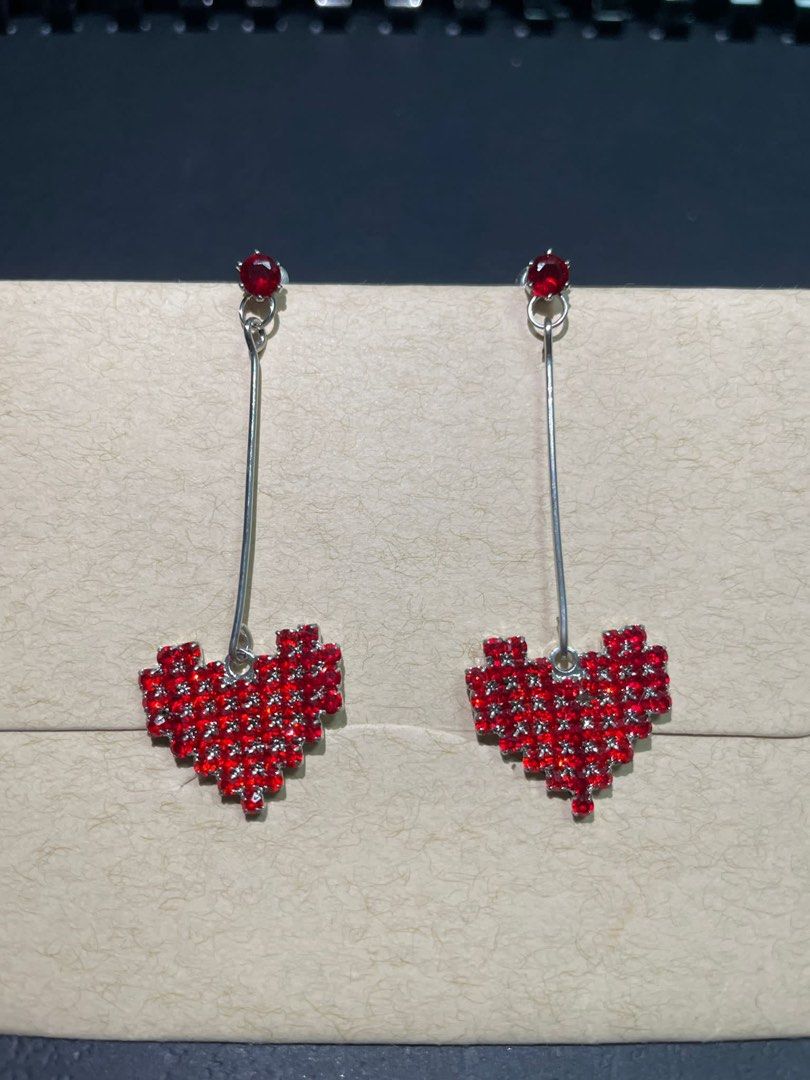 Red heart outlet stud earrings