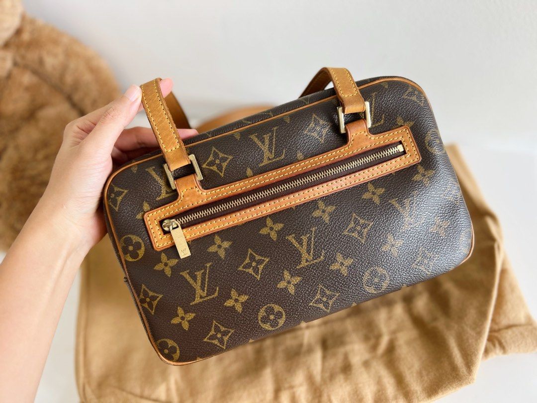 RESERVED] Louis Vuitton LV Cite MM Shoulder Bag, Luxury, Bags & Wallets on  Carousell