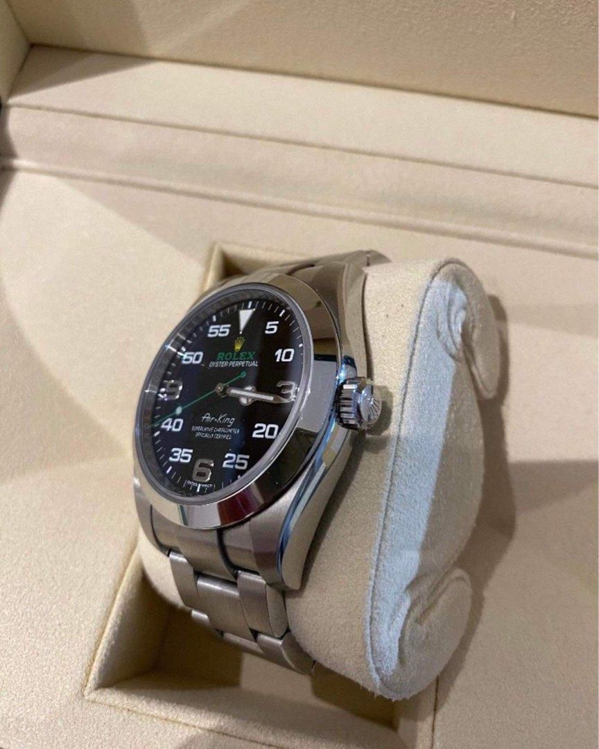 ROLEX 2018 AIRKING 40mm (Category: Luxury Watches) located in Pasig City. Submitted by Watchaholics (Listing ID 1251330960, Image 3). Description: SUPER RUSH SALE!!! 🥰🥰😉 ROLEX 2018 AIRKING 40mm -Model 116900 -Year model 2018 -Discontinued - limited edition piece 9.5/10 Almost brand new condition (excellent used condition) -Complete full set For 425k fixed You may DM or contact @ 09615077138 Thanks admin😉.