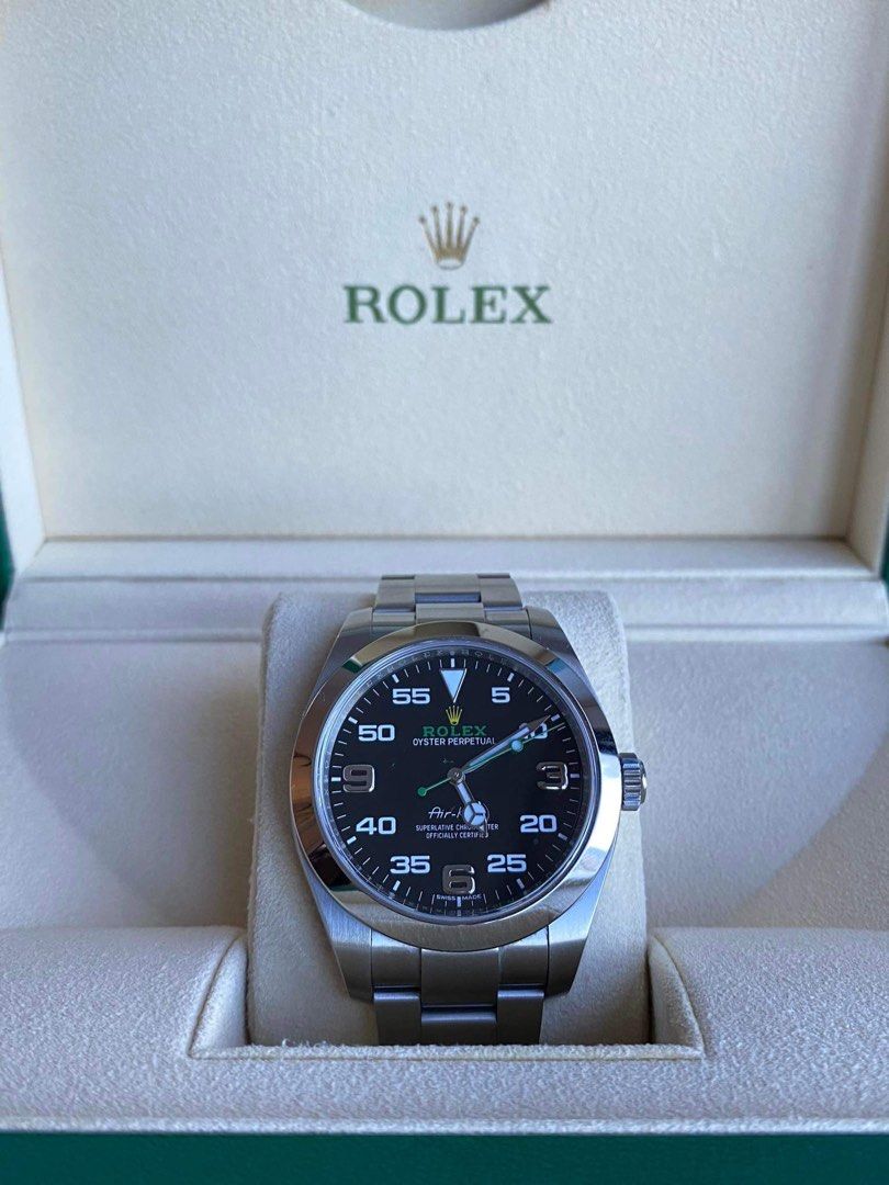 ROLEX 2018 AIRKING 40mm (Category: Luxury Watches) located in Pasig City. Submitted by Watchaholics (Listing ID 1251330960, Image 2). Description: SUPER RUSH SALE!!! 🥰🥰😉 ROLEX 2018 AIRKING 40mm -Model 116900 -Year model 2018 -Discontinued - limited edition piece 9.5/10 Almost brand new condition (excellent used condition) -Complete full set For 425k fixed You may DM or contact @ 09615077138 Thanks admin😉.