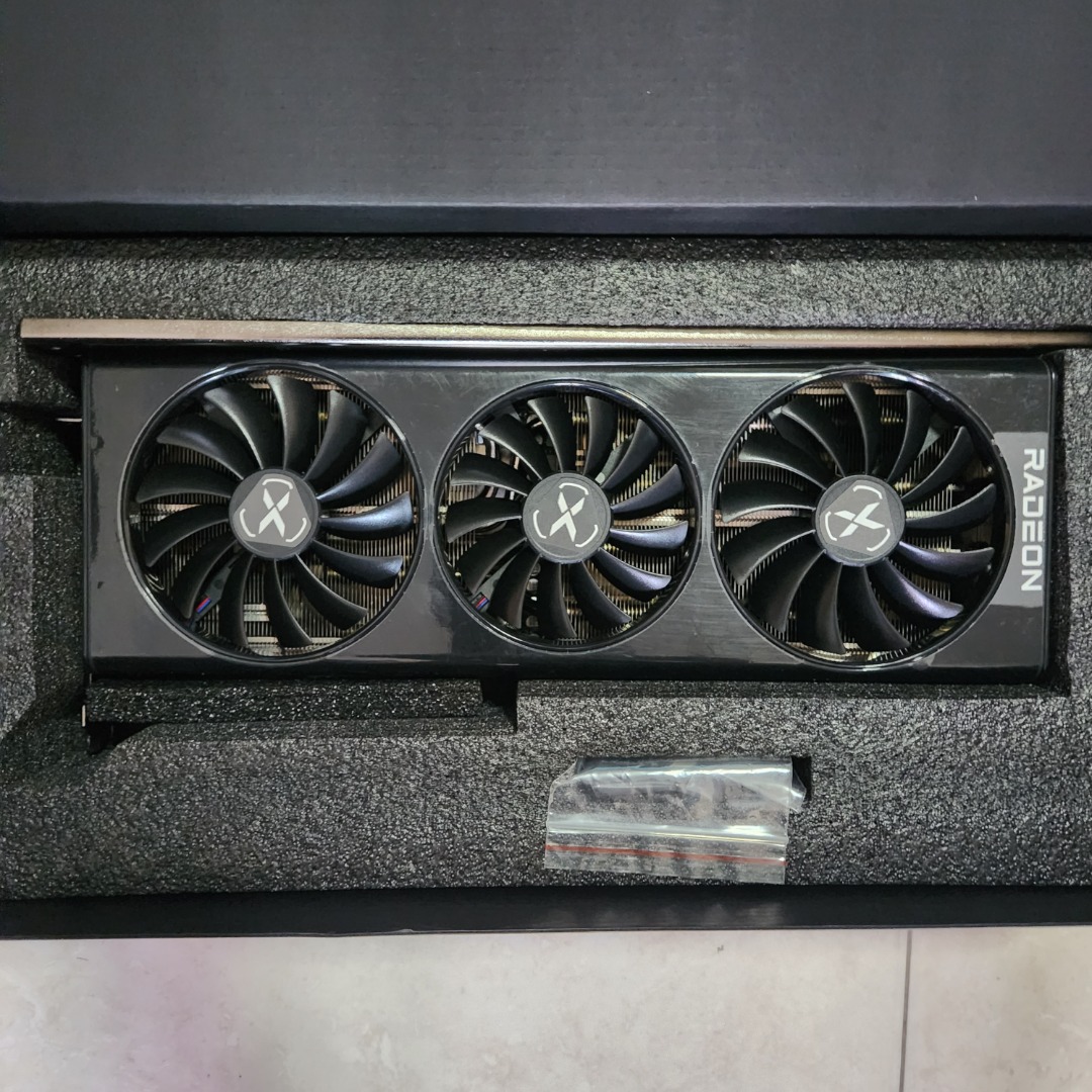 RX 6800 XT XFX SWFT 319 RX 6800XT RX6800 XT RTX 3080 Graphics Card GPU Gaming, Computers & Tech