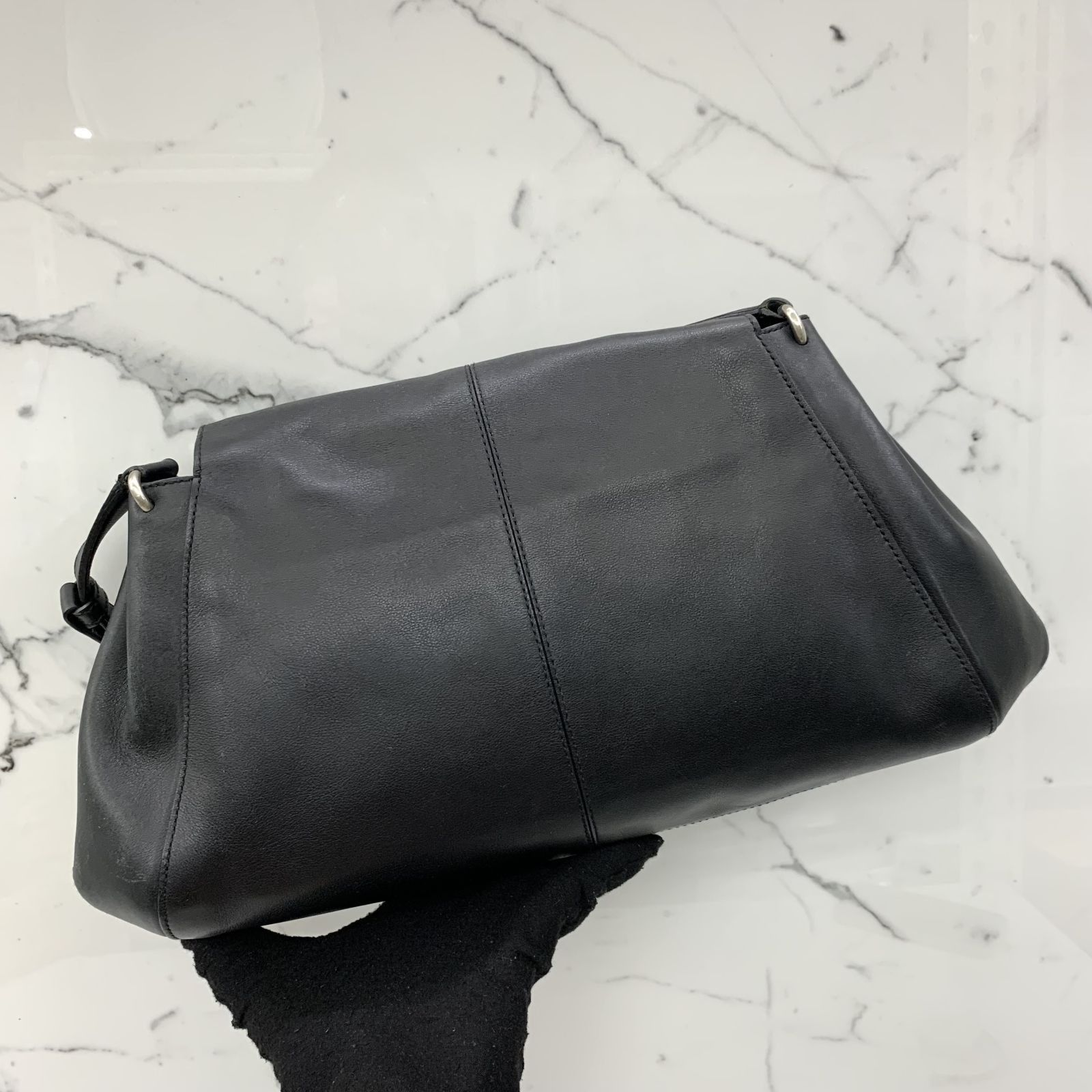 SALVATORE FERRAGAMO BLACK GANCINI ONE SHOULDER BAG 237026043 TI 