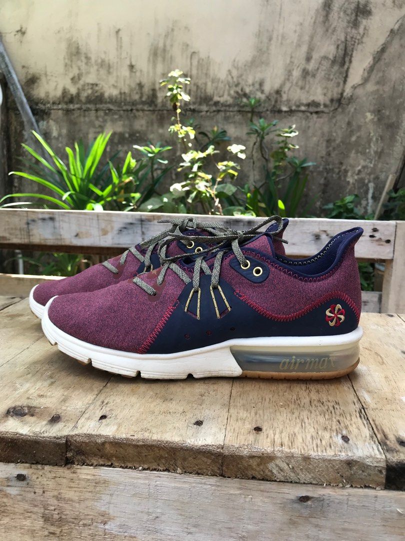 Air max sequent 3 premium varsity top
