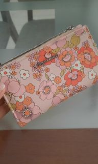 (Kategori: ) berada di . Dikirim oleh babynkids_stuff (ID iklan 1251385672, Gambar 1). Deskripsi: .