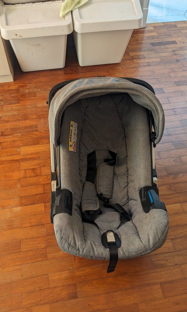 Urbini grey car best sale seat