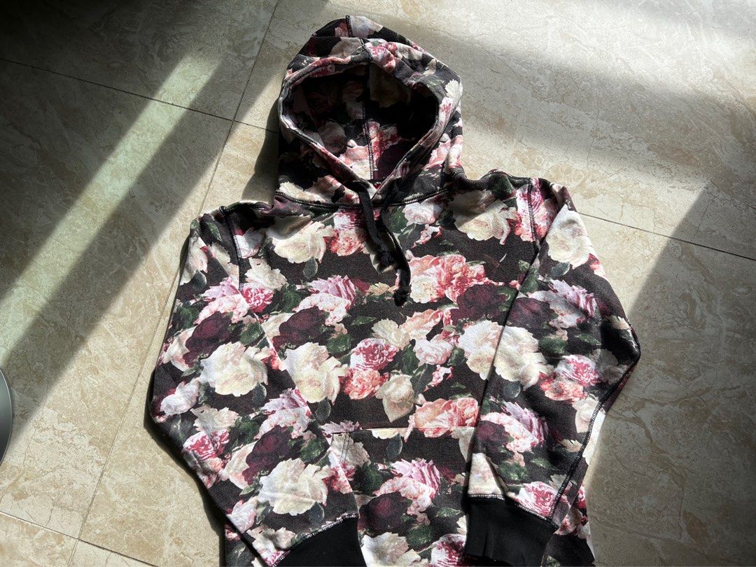 Supreme best sale floral sweater
