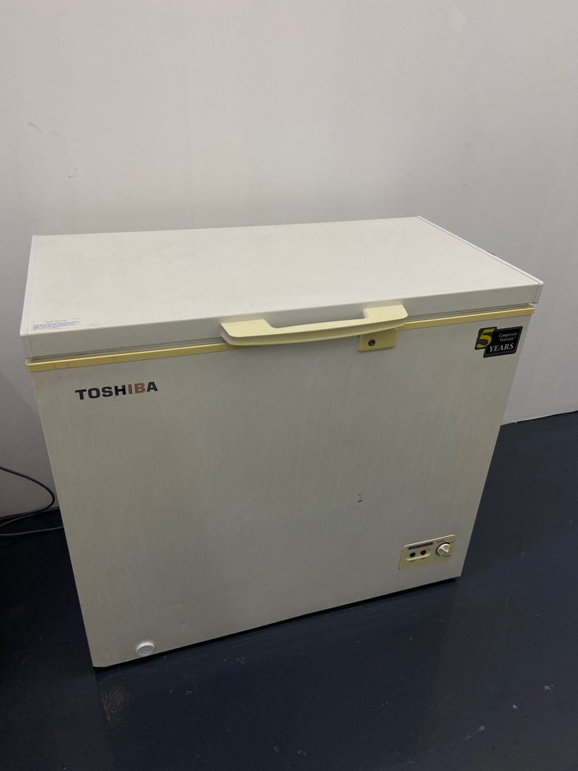 Freezer toshiba 150 shop liter