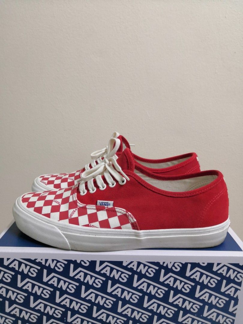 Vans authentic deals red checkerboard