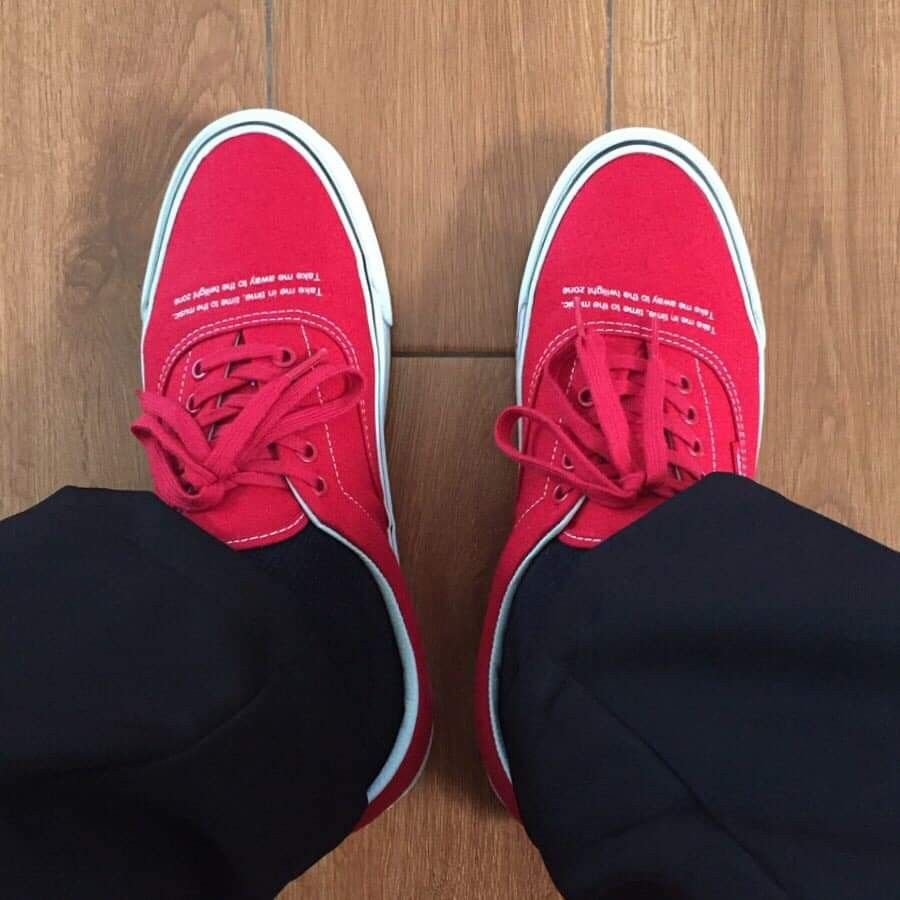 Undercover vans cheap red