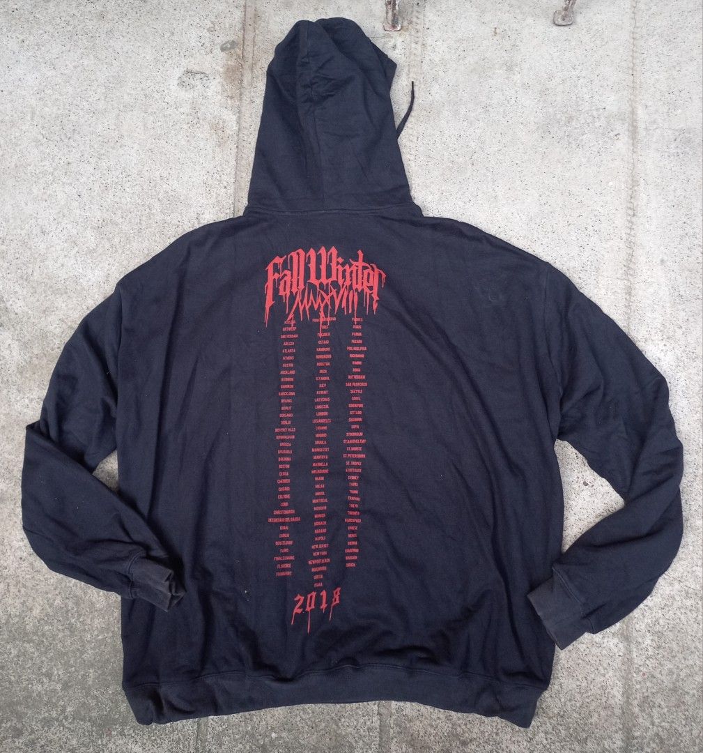 Vetements fall winter 2018 tour hoodie, Men's Fashion, Coats, Jackets and  Outerwear on Carousell