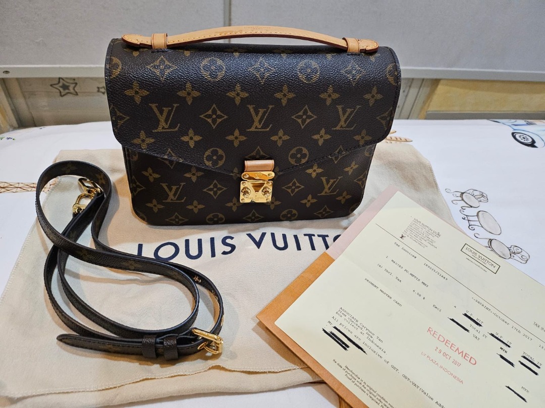Very good condition metis monogram 2016 with strap, db, receipt