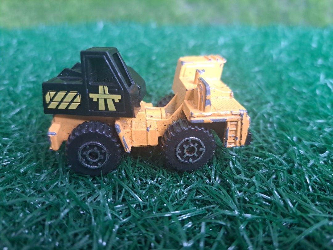 Vintage 1984 Matchbox Mobile Crane Hobbies Toys Toys Games
