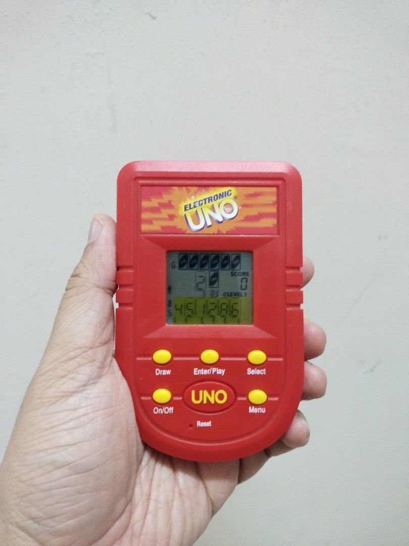Uno outlet handheld game