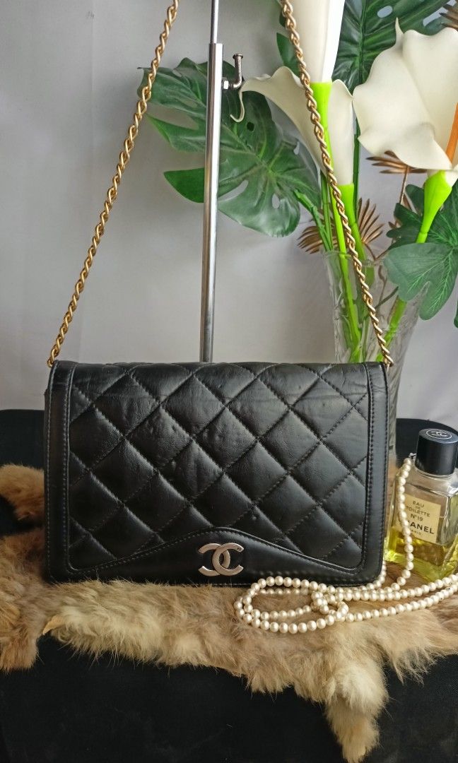 Vintage chanel shoulder bag from japan🇯🇵, Luxury, Bags & Wallets