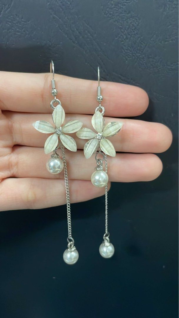 White flower pearl earrings Women s Fashion Jewelry Organisers