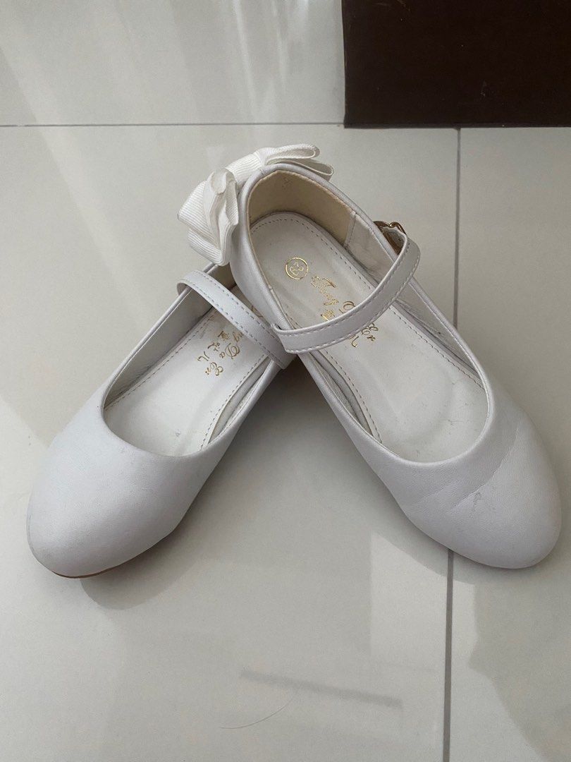 White formal dress shoes