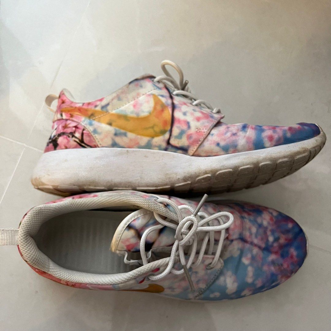 wts nike roshe one cherry blossom