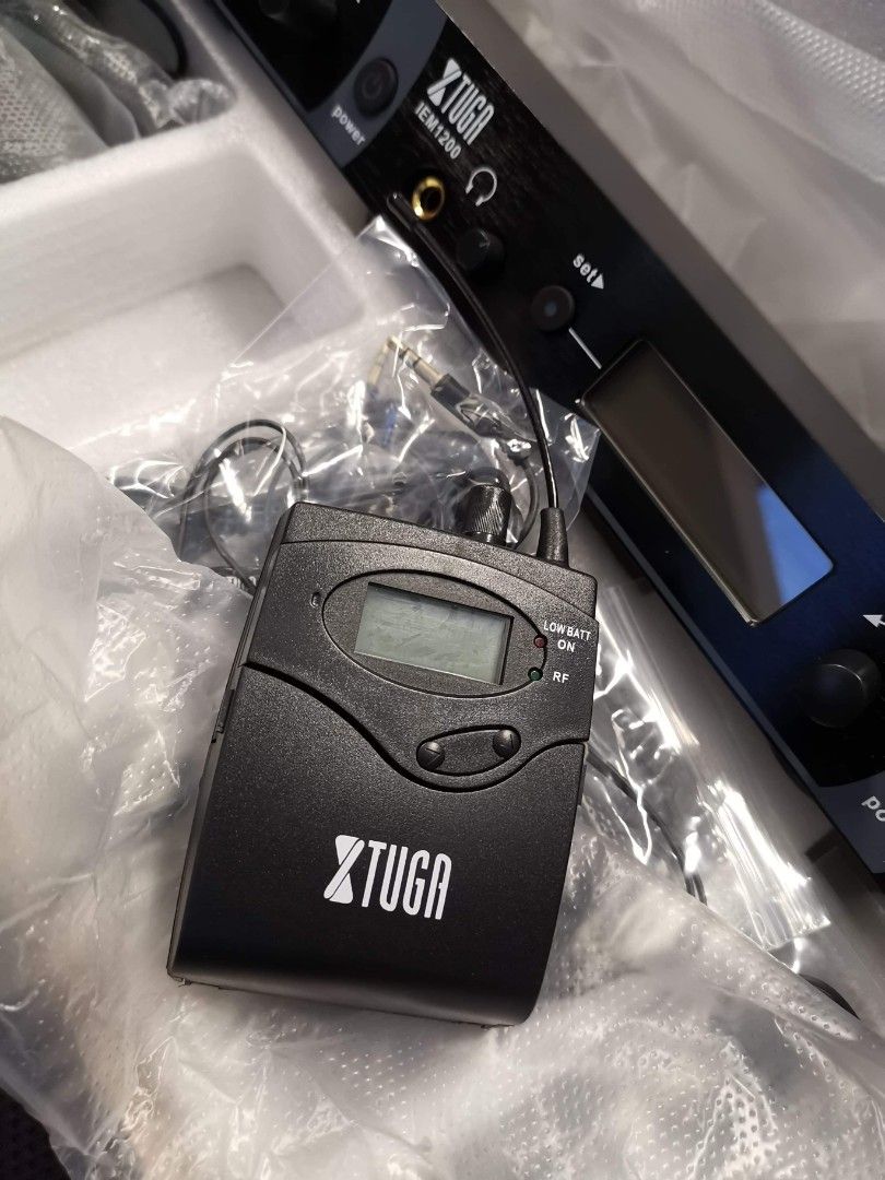 Xtuga IEM1200 Wireless In Ear Monitor System 4 body packs, Audio, Other
