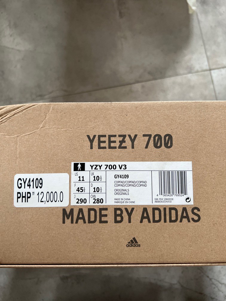 Yeezy 700 size tag new arrivals