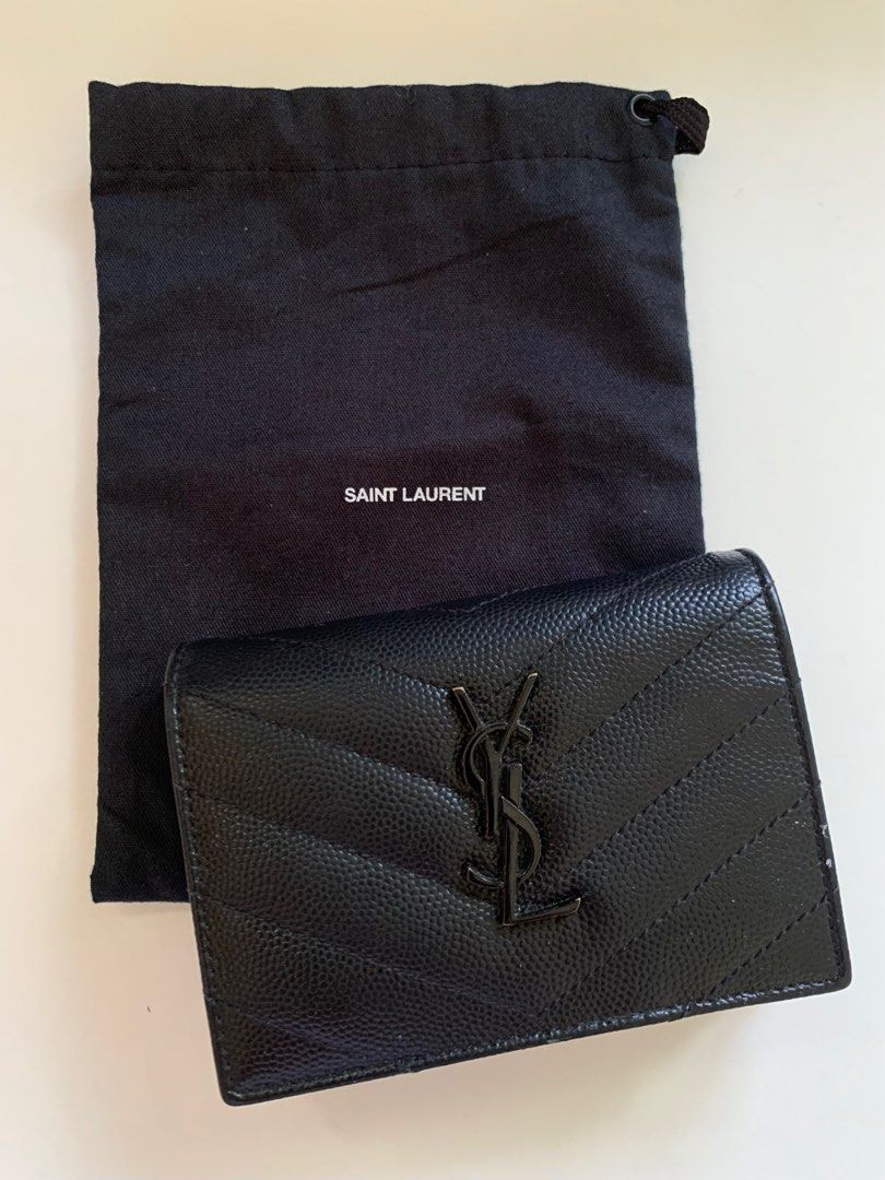 Grain de poudre embossed leather meaning sales