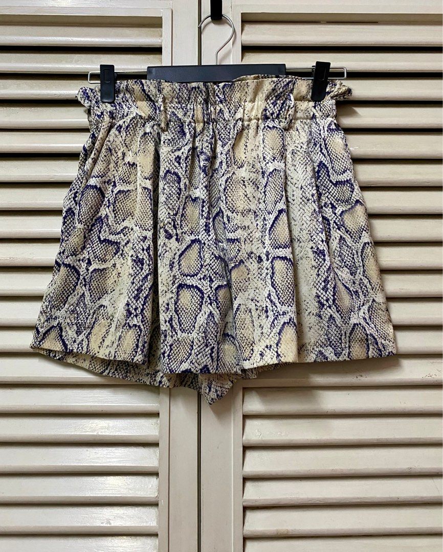 Zara Shorts Women s Fashion Bottoms Shorts on Carousell