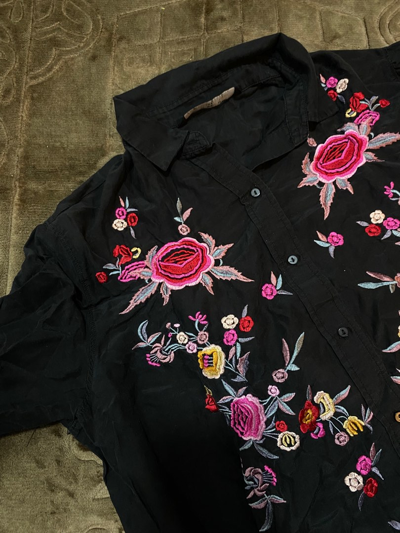 Zara black floral top, Women's Fashion, Tops, Blouses on Carousell
