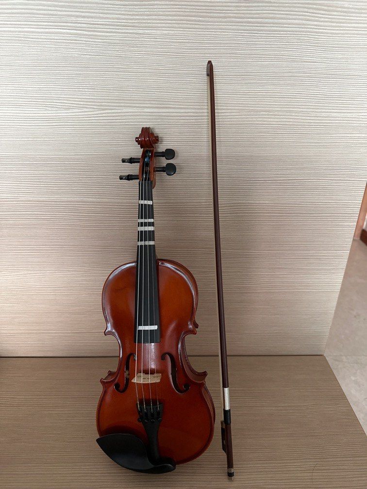 1 8 Violin Lumineux by Tong Ming Xi