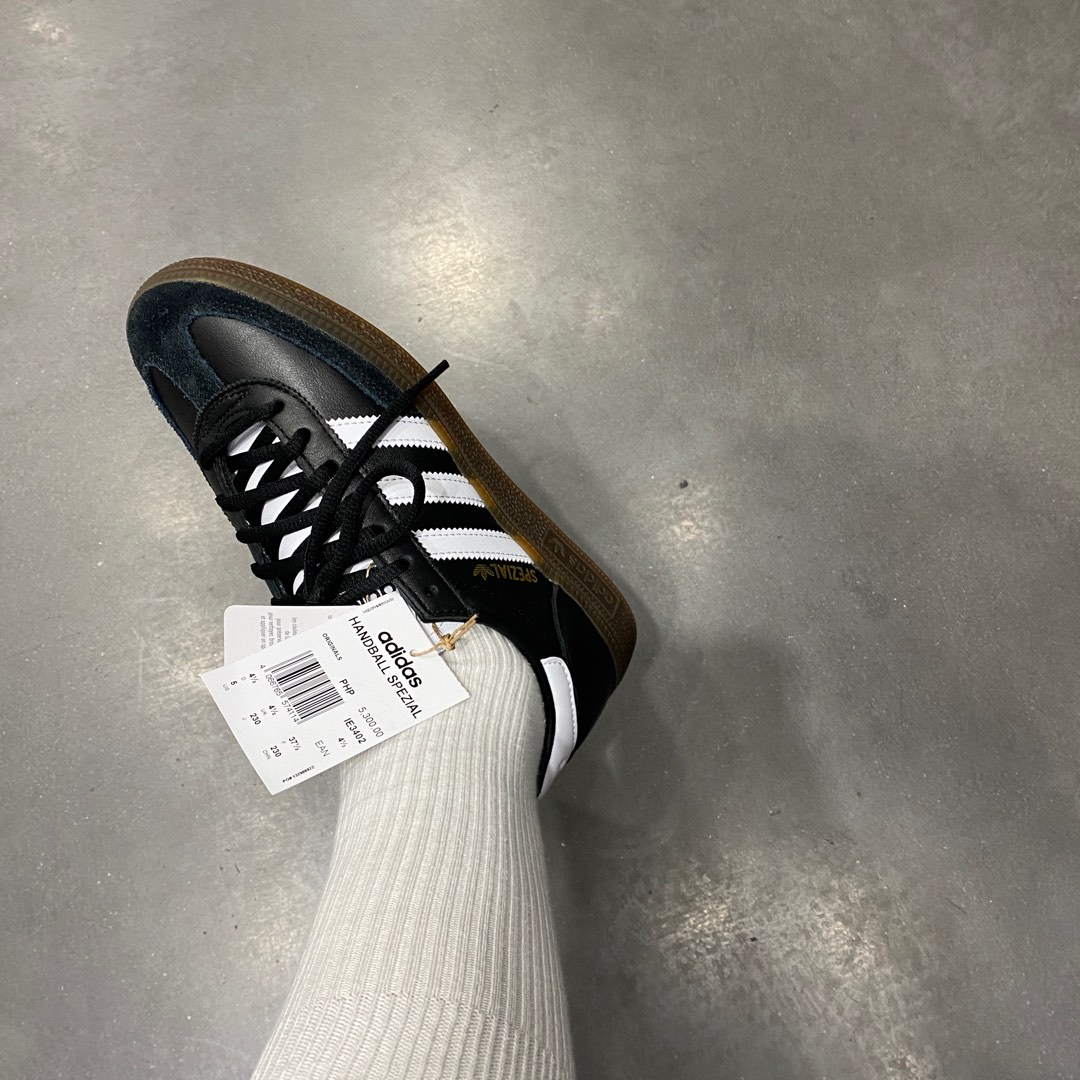 Adidas spezial, Women's Fashion, Footwear, Sneakers on Carousell