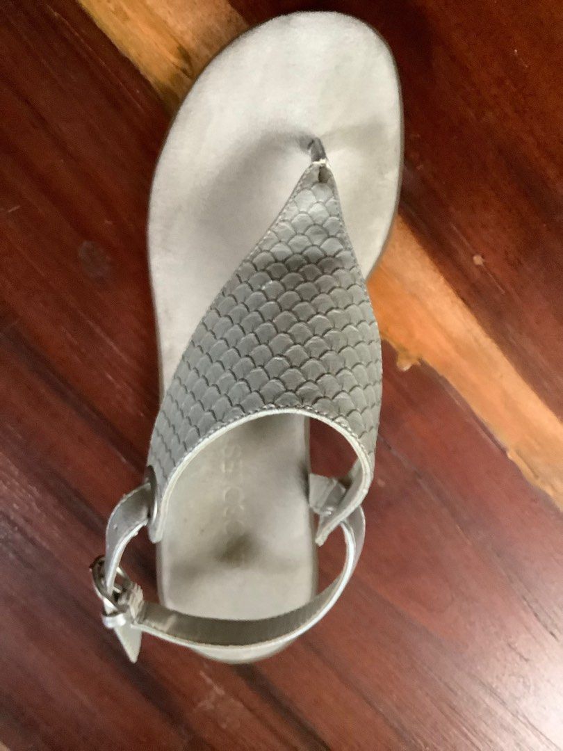 Aerosoles discount silver sandals