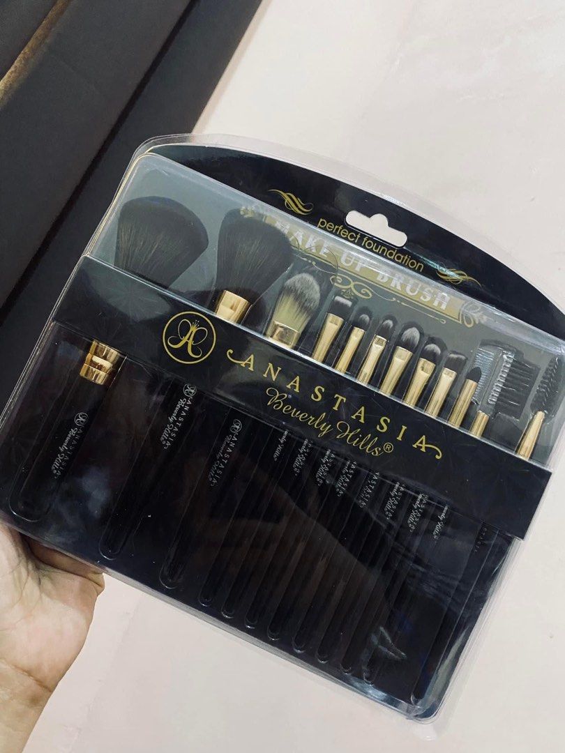 Anastasia brush set not sure if auth, Beauty & Personal Care, Face