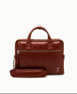 Anello Leather Laptop Shoulder Bag in Wine