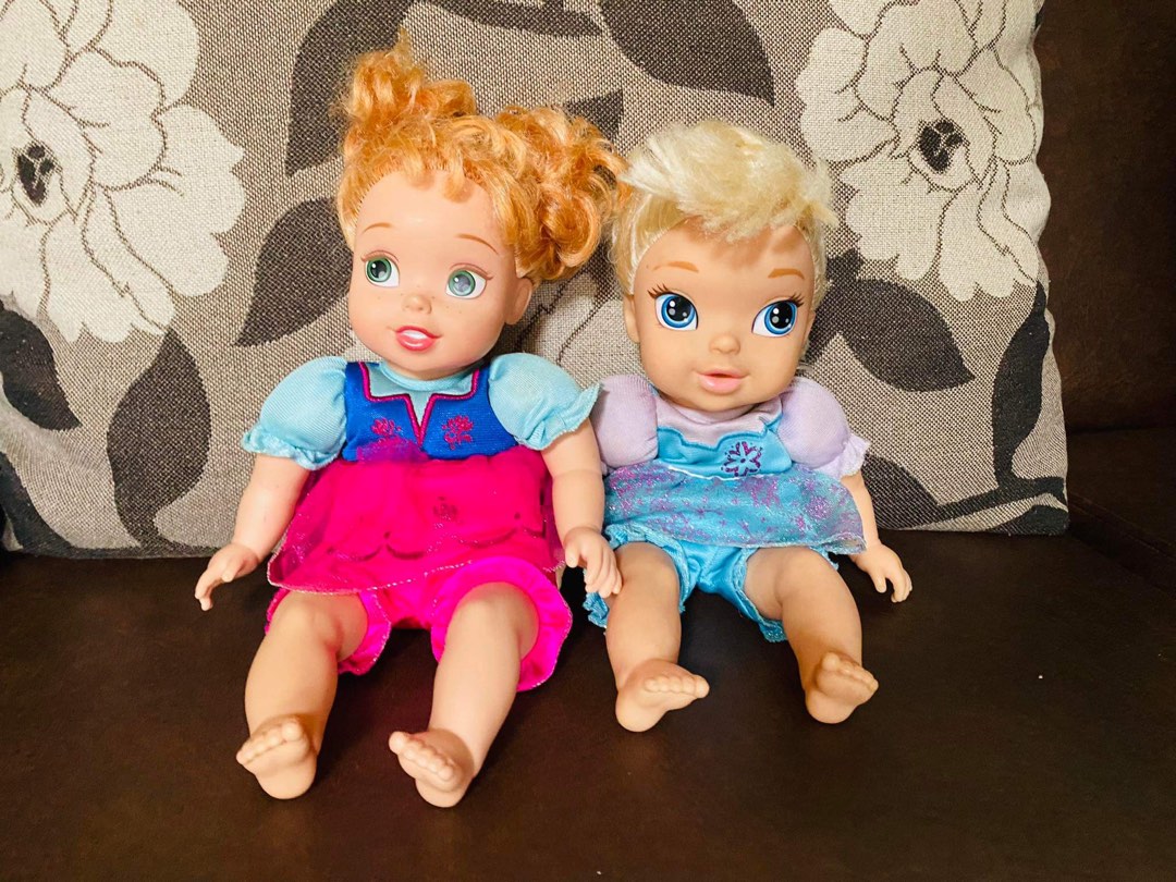 Anna and Elsa baby dolls, Hobbies & Toys, Toys &