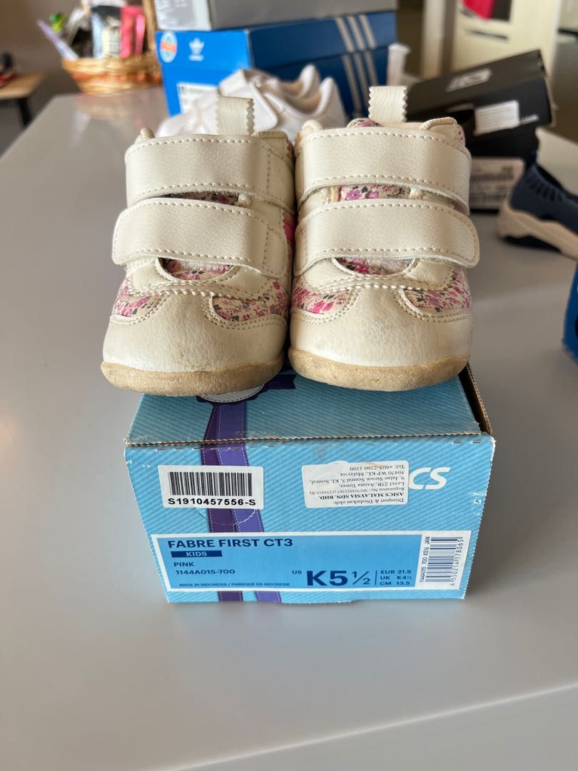 Asics fabre top