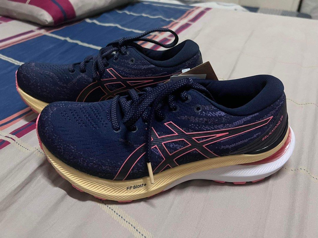 Asics womens on sale size 1