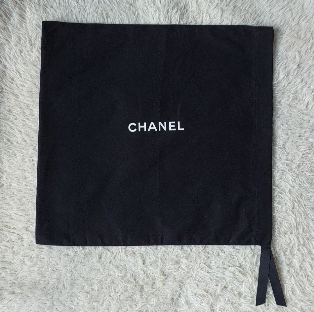 Chanel online dust bag