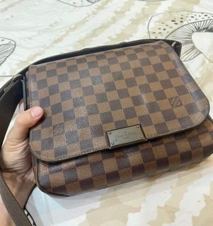 LV District NM Damier PM Pre-Owned 197807/128