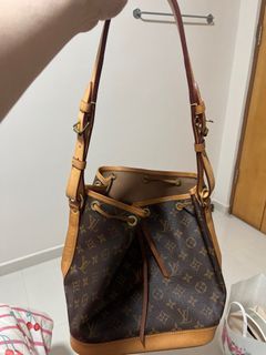 Louis Vuitton NoeNoe BB Bucket Bag (Epi) unboxing 