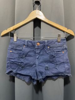 (Category: ) located in . Submitted by katrishascloset (Listing ID 1243442687, Image 1). Description: .