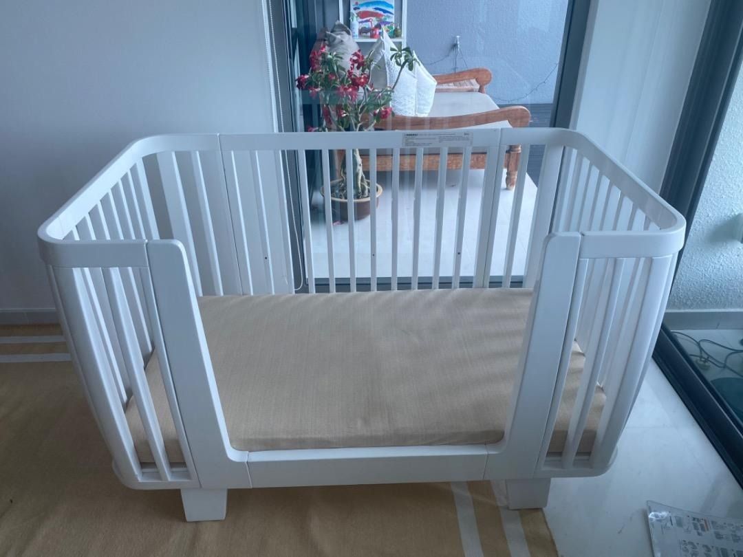 Bloom retro solid wood cot cot bed with changing table