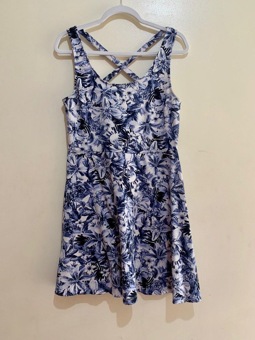 Blue Floral Dress (Category: Dresses) located in Quezon City. Submitted by sammied (Listing ID 1251483796, Image 1). Description: Personal favorite .