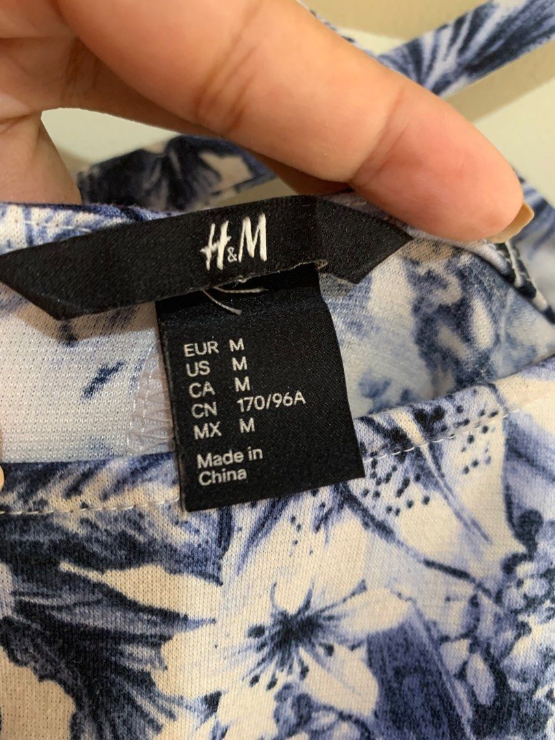 Blue Floral Dress (Category: Dresses) located in Quezon City. Submitted by sammied (Listing ID 1251483796, Image 2). Description: Personal favorite .