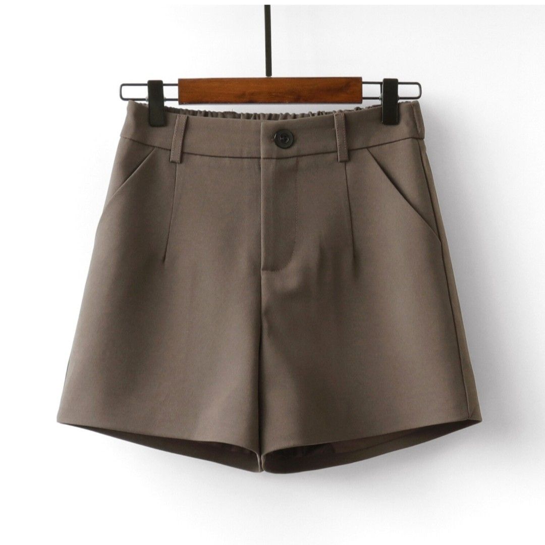 [BNWT] Brown High Waist Shorts (Category: Shorts) located in Quezon City. Submitted by closetdecluttered (Listing ID 1251649017, Image 1). Description: >> fits 25-26 waist.