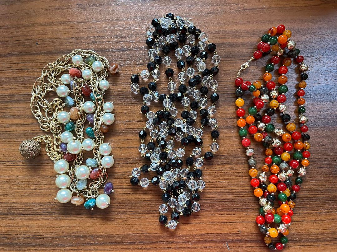 Vintage necklaces for sale outlet