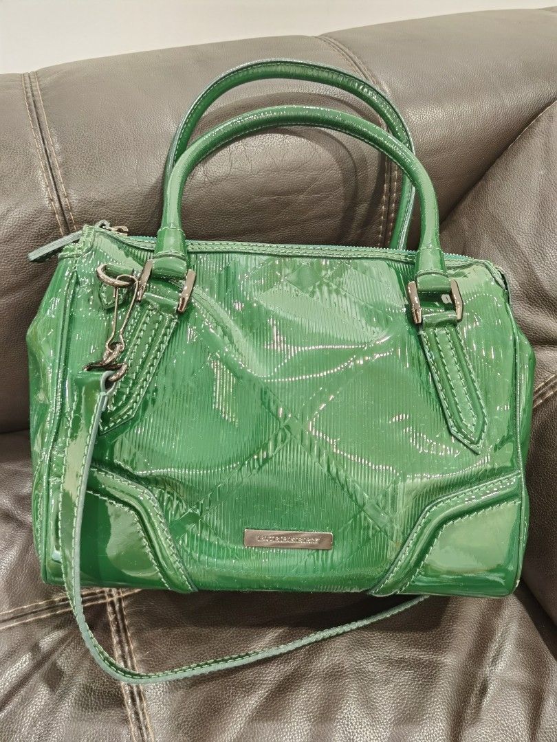 Burberry patent leather outlet purse